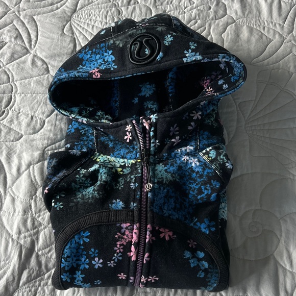 Lululemon RARE Cherry Blossom Floral Zip-Up Scuba Hoodie - Picture 8 of 8